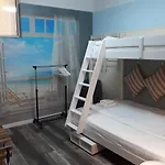 Hotel Three Dolphins With A Rooftop Terracе