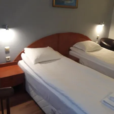 Hotel Three Dolphins With A Rooftop Terracе 3*