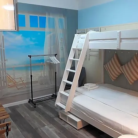 Three Dolphins With A Rooftop Terracе Hotel Varna