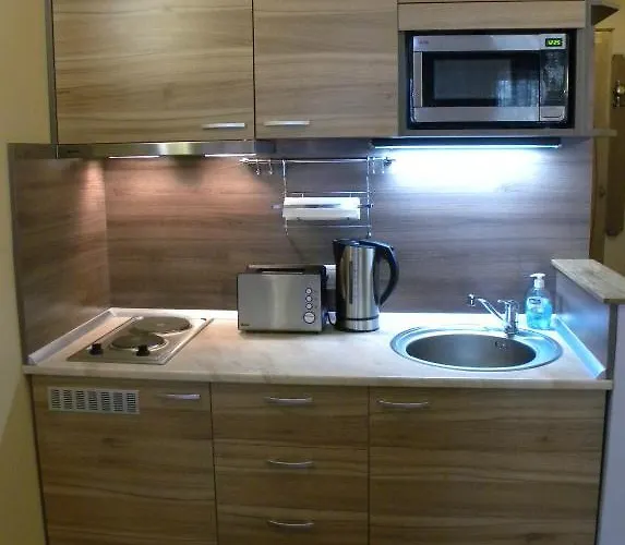 Three Dolphins With A Rooftop Terracе Otel Varna