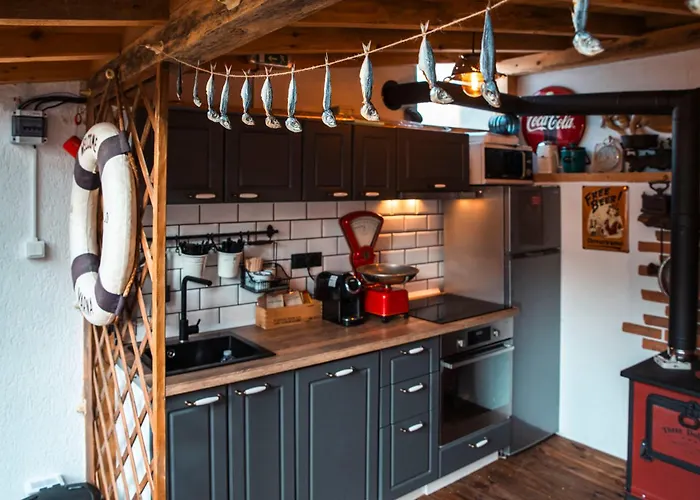 Otel Three Dolphins With A Rooftop Terracе 3*